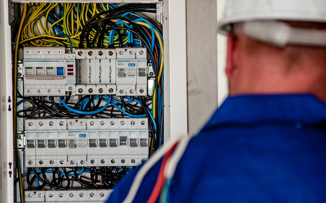 NR 10: Conheça as normas de segurança voltadas às instalações elétricas de uma obra